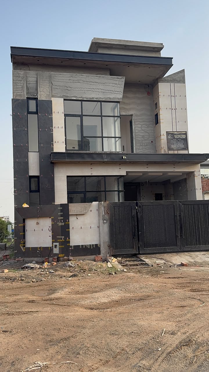 Sapphire Heights Modern Build